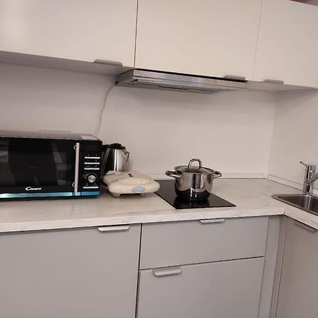 Duomo Porta Venezia Mini Loft Con Wifi E Netflix Apartamento Milão Exterior foto